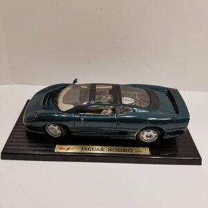 🚗1992 Jaguar XJ220 Maisto Green Rare Vintage Collectible Car Model